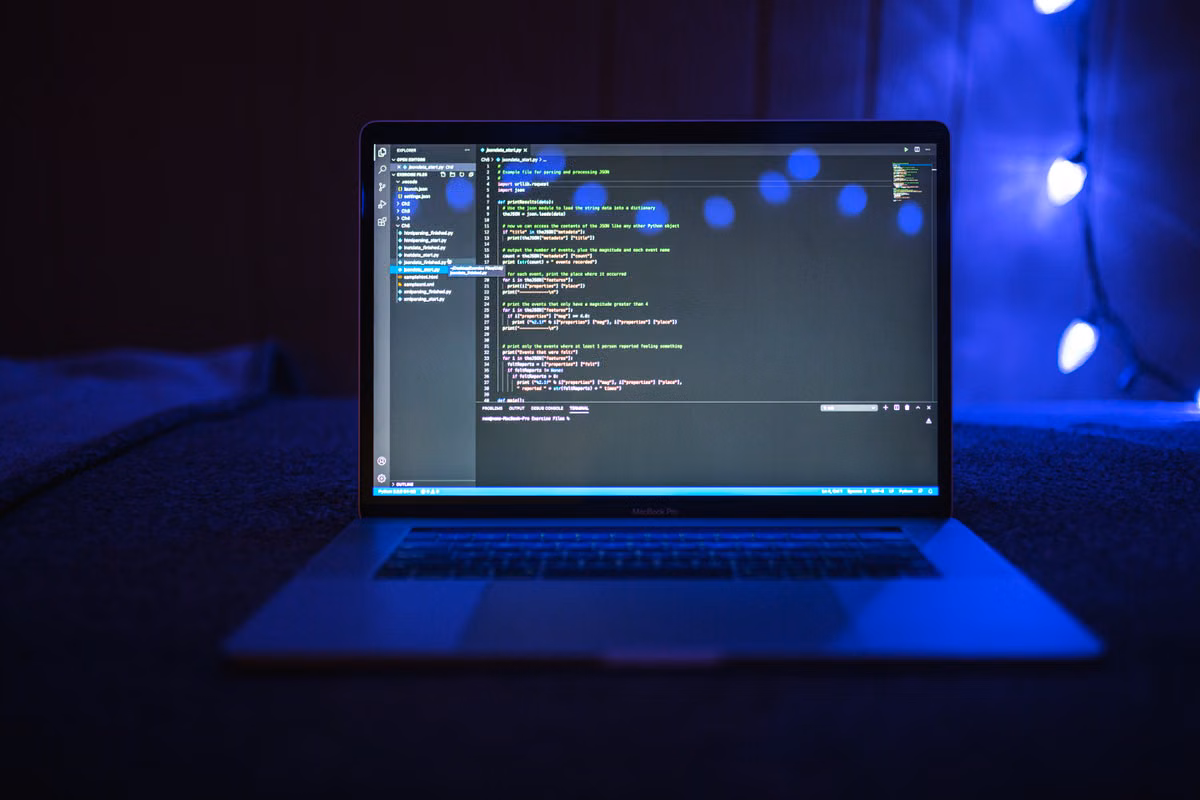 2026 GitHub ActionsのMac Runnerで外部PRをどう隔離する？